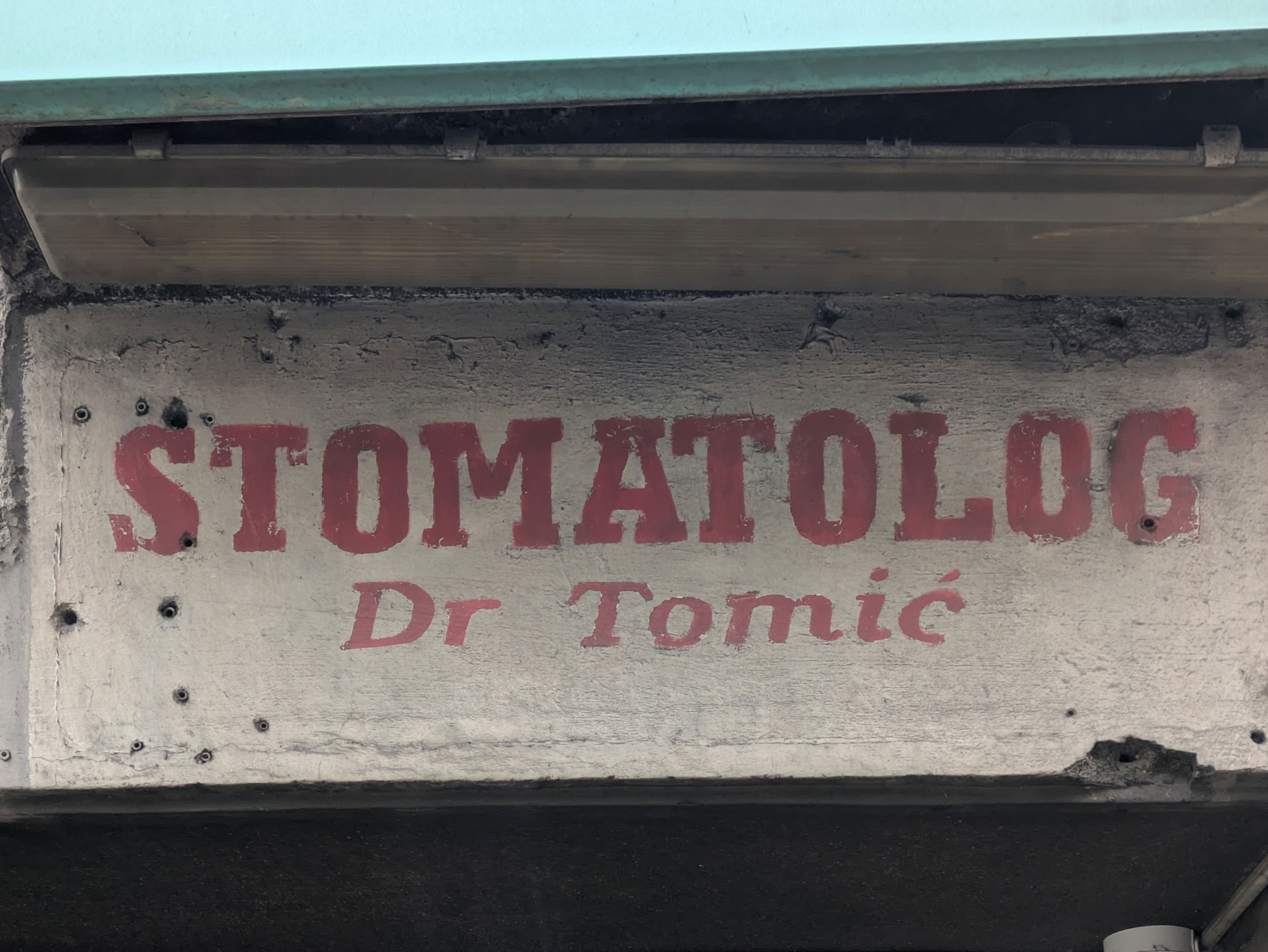 Stomatolog Dr Tomić